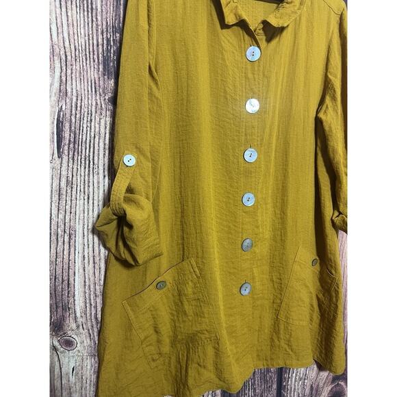 John Mark Yellow Tunic Top Blouse M 3/4 Sleeve Lagenlook Buttons - Picture 2 of 10